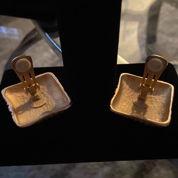 Gold CLIP ON Earrings - Picture 2 of 3